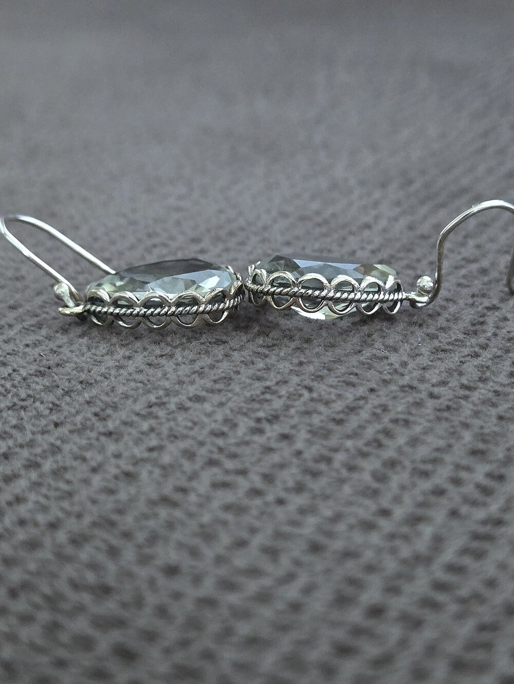 Shivam Green💚 Amethyst Teardrop💧Earrings - Picture 9 of 16